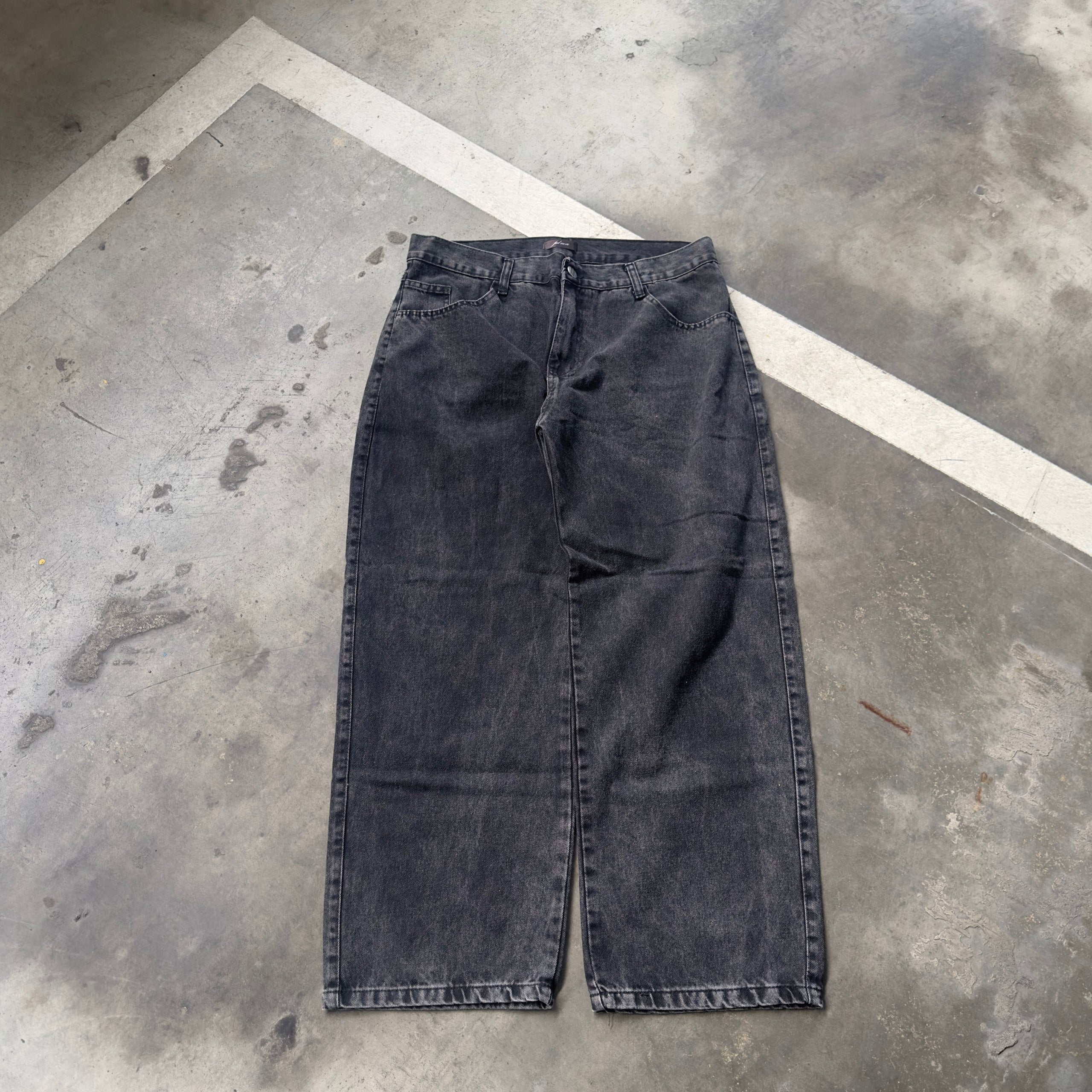 CALÇA BAGGY JEANS PRETA ESTONADA